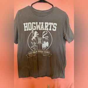 Women’s Hogwarts Harry Potter T-Shirt. Worn Once.